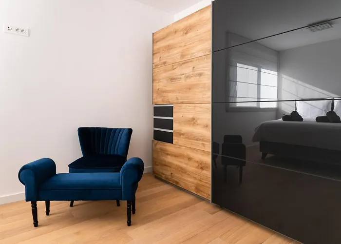 The Pearl Ae 1552 * Zadar